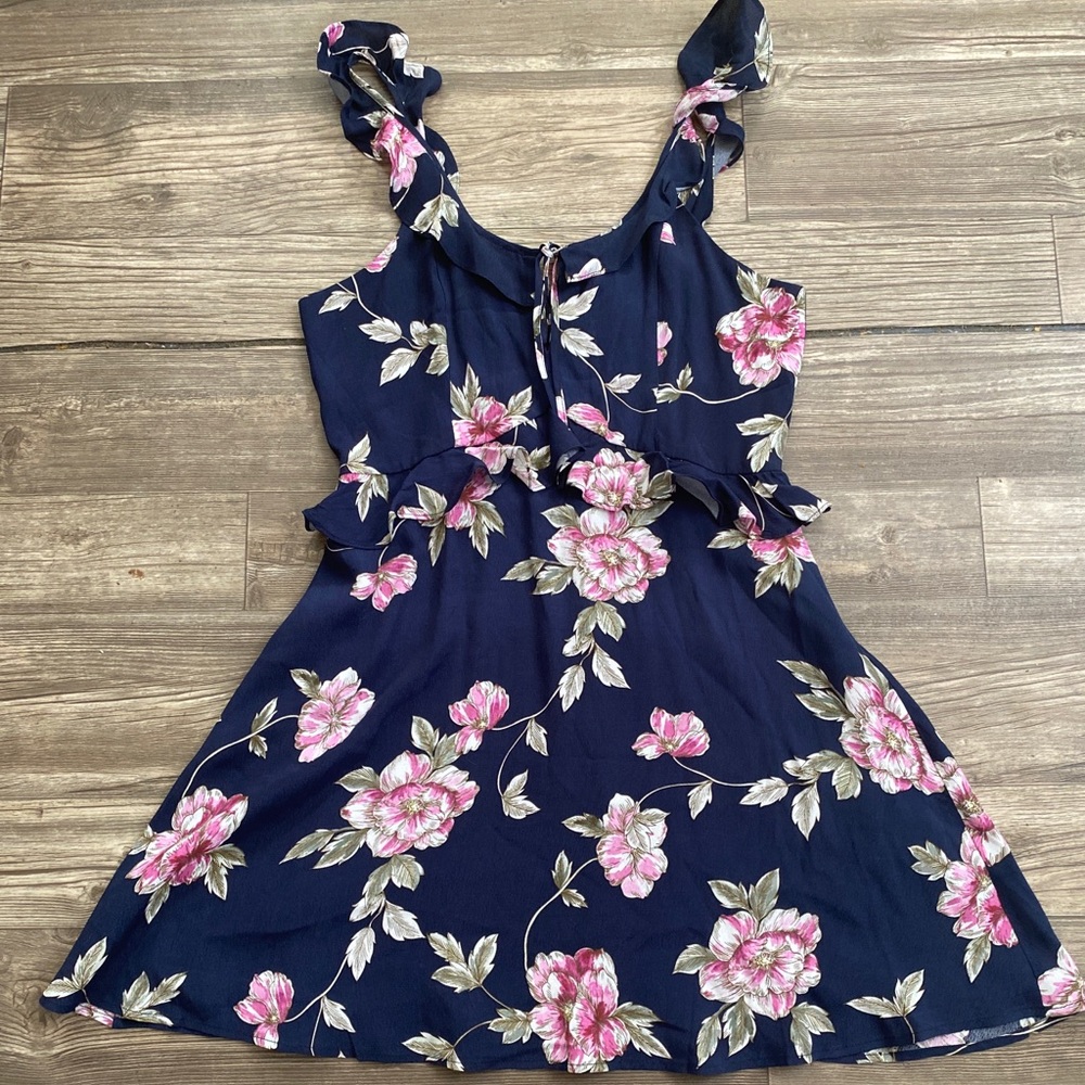 SALE!! ❤️Cupcakes & Cashmere dress - Picture 1 of 5